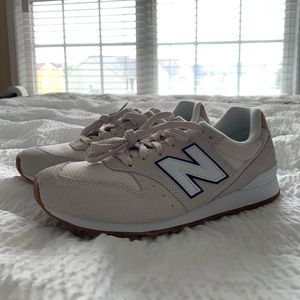 New Balance 996 sneakers